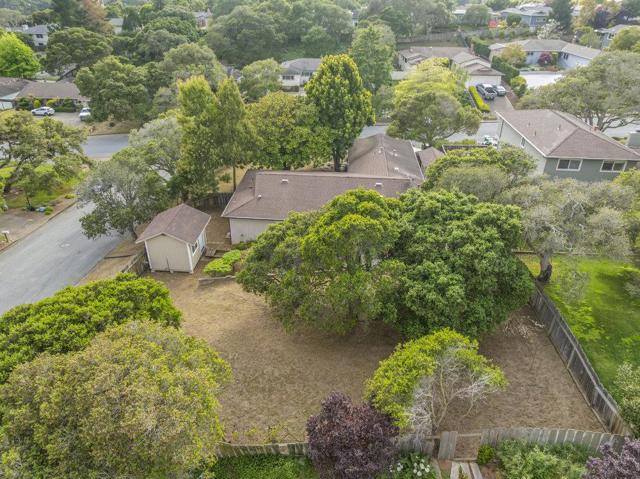 9355 Canyon Oak Road, Salinas CA: https://media.crmls.org/mediaz/9f07fc63-740c-4873-997d-d07a929d85ef.jpg
