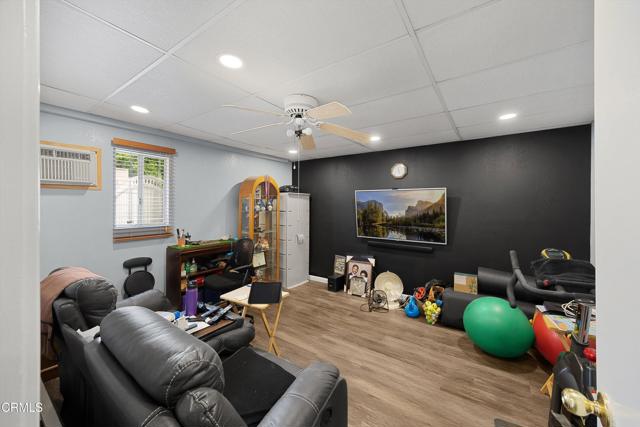 2452 N Teakwood Avenue, Rialto CA: https://media.crmls.org/mediaz/9f08c292-2bae-44b4-9b4d-93150d706b9b.jpg
