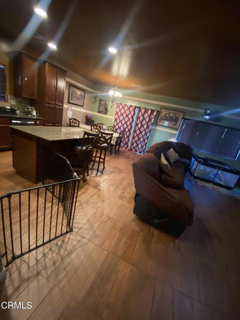 Detail Gallery Image 10 of 38 For 9116 Kellyann St, Bakersfield,  CA 93313 - 4 Beds | 2 Baths