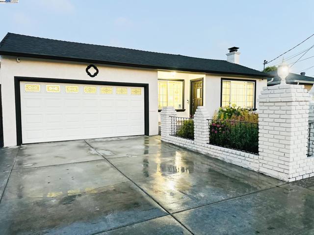 6916 Graham Avenue, Newark CA: https://media.crmls.org/mediaz/9f0a33f7-463e-466f-a667-85d85aa291a6.jpg
