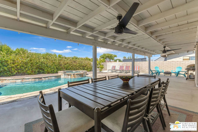 79380 Spalding Drive, Bermuda Dunes CA: https://media.crmls.org/mediaz/9f0ac77e-45cb-49d3-95ca-3ab9e7fcbf06.jpg