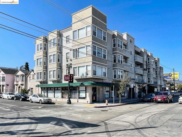 1515 14Th Ave, Oakland, California 94606, 2 Bedrooms Bedrooms, ,1 BathroomBathrooms,Condominium,For Sale,14Th Ave,41046415