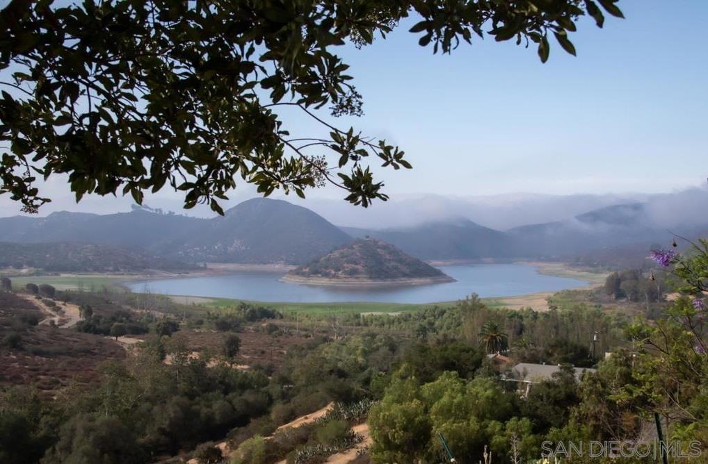 MLS #250034423SD image #23