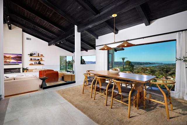 7117 Obelisco Cir, Carlsbad CA: https://media.crmls.org/mediaz/9f0c3b36-d1fd-4081-9913-ae73c7de96c0.jpg