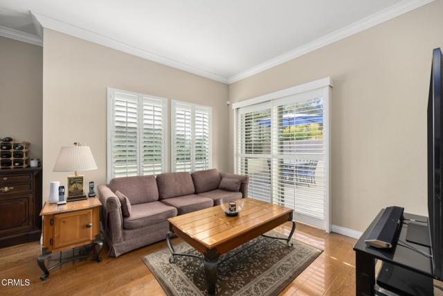 Detail Gallery Image 10 of 24 For 484 S Euclid #107,  Pasadena,  CA 91101 - 3 Beds | 2/1 Baths