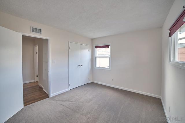 6289 Lake Arago Ave, San Diego CA: https://media.crmls.org/mediaz/9f0d16de-8327-476d-ab70-29414dfe6268.jpg