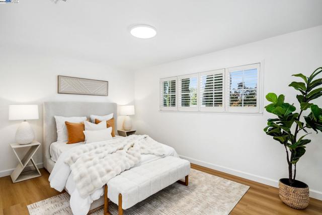 7299 Elba Ct, Dublin CA: https://media.crmls.org/mediaz/9f0ddd4c-80dc-4028-be6e-e564dd98f65e.jpg