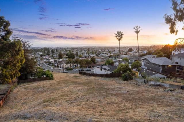 2950 Cumberland Way, Oakland CA: https://media.crmls.org/mediaz/9f0f057c-8e36-49b4-a9c5-ea8be8326df5.jpg