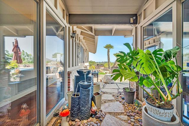 17505 Corte Lomas Verde, Poway CA: https://media.crmls.org/mediaz/9f0f50a5-f3f2-4cdd-91f9-017475e04615.jpg