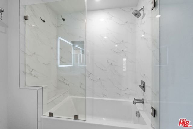 5245 Santa Monica Boulevard, Los Angeles CA: https://media.crmls.org/mediaz/9f10bc7f-b37d-488f-b6de-f8a7a2577268.jpg