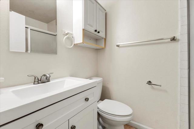 1656 Seville Street, Salinas CA: https://media.crmls.org/mediaz/9f110020-cca0-4f99-9387-4049a34bbcd0.jpg