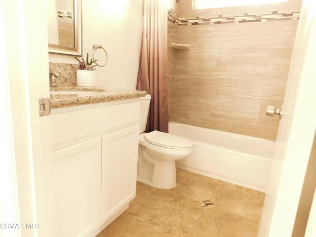 467 Sundance Street, Thousand Oaks CA: https://media.crmls.org/mediaz/9f126e9b-5b80-4e4f-8981-194f7dfbb639.jpg