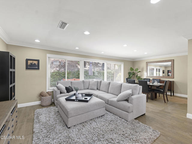 5426 Cedarhaven Drive, Agoura Hills CA: https://media.crmls.org/mediaz/9f13f305-9de1-48df-a166-53c3a0dc2388.jpg
