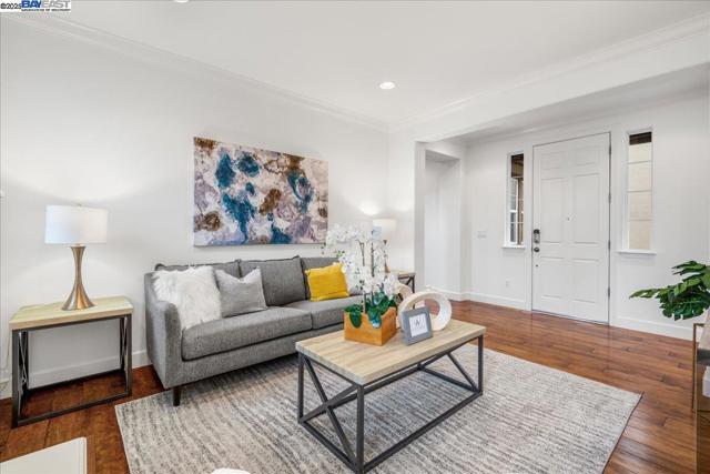 2396 Keats Ln, San Ramon CA: https://media.crmls.org/mediaz/9f15299f-b57a-4500-b685-58a3085d05e0.jpg