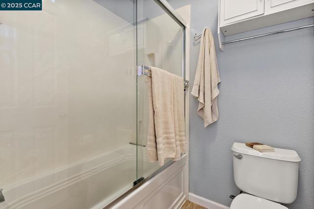 26 Warhol Way, Pleasant Hill CA: https://media.crmls.org/mediaz/9f1594d4-5782-4307-8876-42097384e2f1.jpg