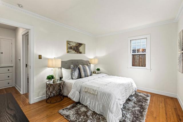 212 Gilbert Avenue, Menlo Park CA: https://media.crmls.org/mediaz/9f165982-6da1-4d4e-a08d-25c3df16800b.jpg
