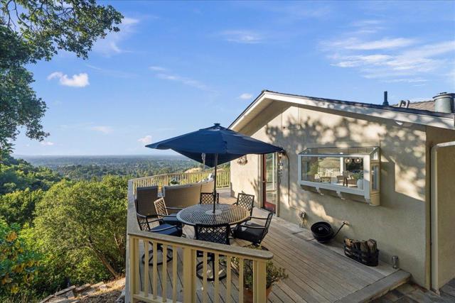 136 Teresita Way, Los Gatos CA: https://media.crmls.org/mediaz/9f16fe18-3f19-42c2-bc36-948f0e2890e0.jpg