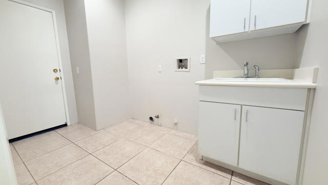 44950 Calle Santa Barbara, La Quinta CA: https://media.crmls.org/mediaz/9f18123c-452b-40bf-9b89-321614ee9ca6.jpg