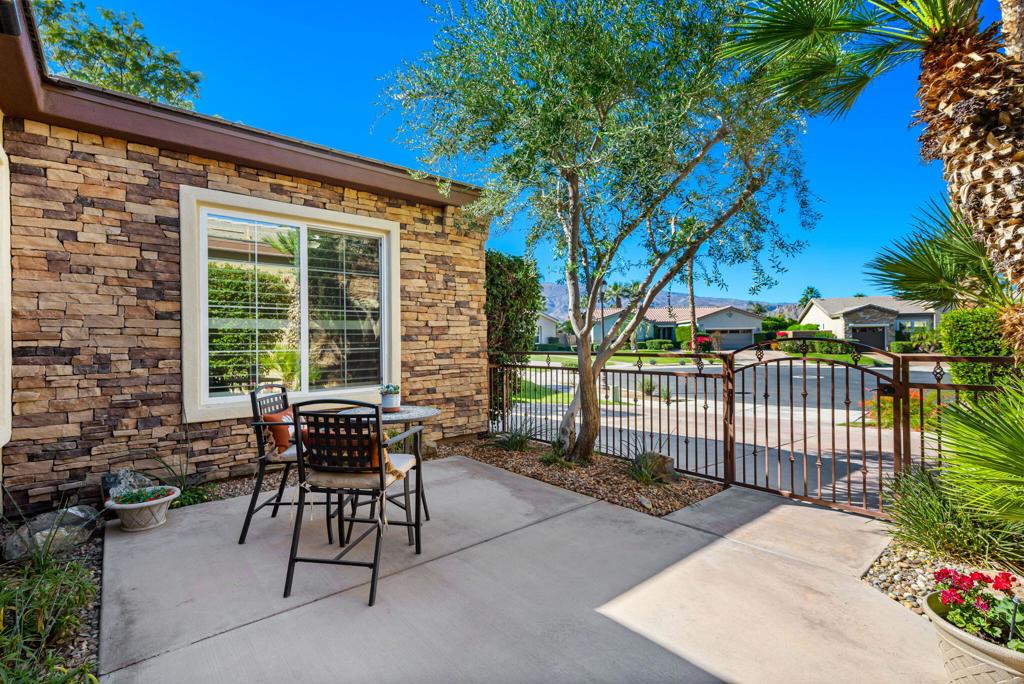 MLS #219138330DA image #5