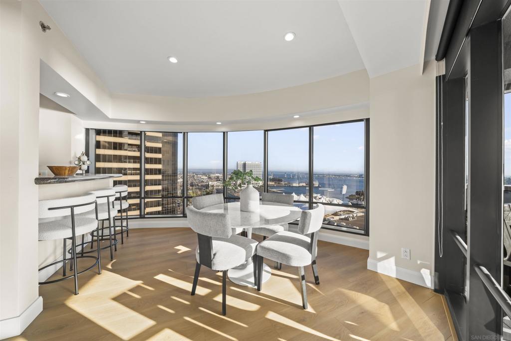 100 Harbor Dr - photo 15