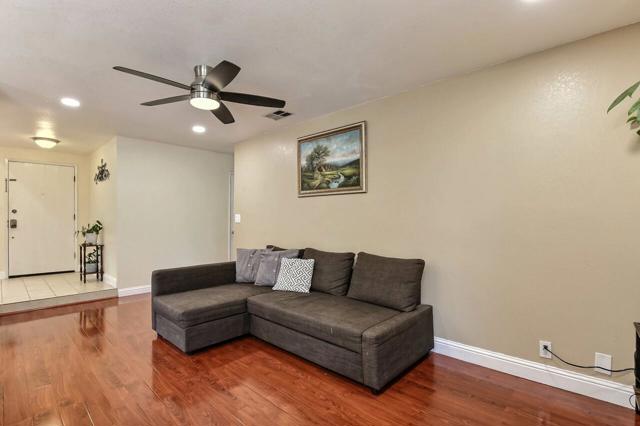 33456 Caliban Drive, Fremont CA: https://media.crmls.org/mediaz/9f1a9f11-e1cb-4e32-abde-a4da5b61fb15.jpg