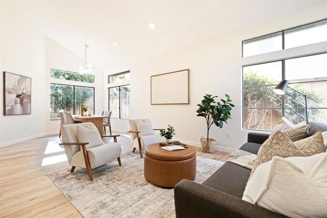 2064 White Birch Dr, Vista CA: https://media.crmls.org/mediaz/9f1acc33-b9e1-45b3-a601-b6c60e4c9d94.jpg