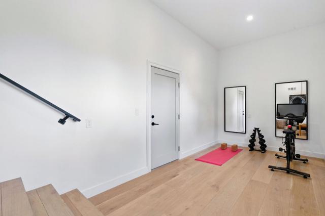 190 Loma Road, San Carlos CA: https://media.crmls.org/mediaz/9f1ad318-fe16-4114-91eb-f794eac1a884.jpg