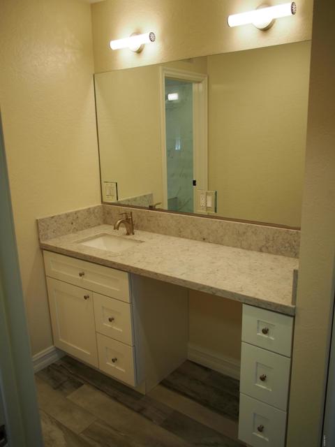 211 Windtree Avenue, Thousand Oaks CA: https://media.crmls.org/mediaz/9f1b9768-cdab-4947-b4df-f6a5ec7aef53.jpg