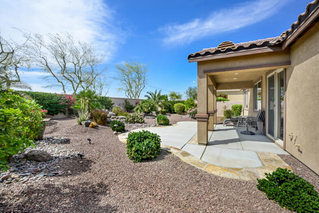 39743 Camino Templado, Indio CA: https://media.crmls.org/mediaz/9f1bbcc2-bd47-41dc-99fe-fc2ad0f03d31.jpg