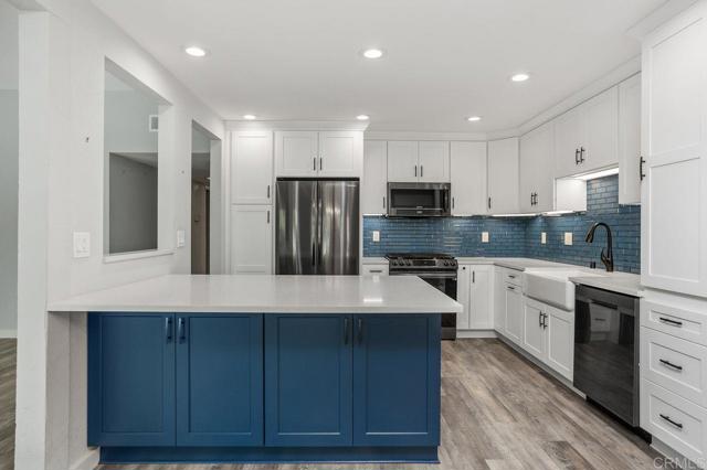 6804 Urubu Street, Carlsbad CA: https://media.crmls.org/mediaz/9f1c21f1-b859-498e-ac15-582efea00fa8.jpg