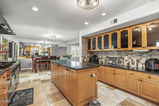 1099 N Agusta Avenue, Camarillo CA: https://media.crmls.org/mediaz/9f1c2243-2a8b-46bd-8538-2e5fdfe3c1b1.jpg