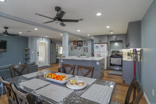 Detail Gallery Image 5 of 19 For 31163 Allen Ave, Homeland,  CA 92548 - 2 Beds | 2 Baths