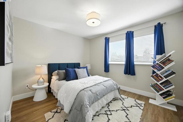 3841 Kamp Dr, Pleasanton CA: https://media.crmls.org/mediaz/9f1e0f81-02cb-46aa-ad73-447bbd47afef.jpg