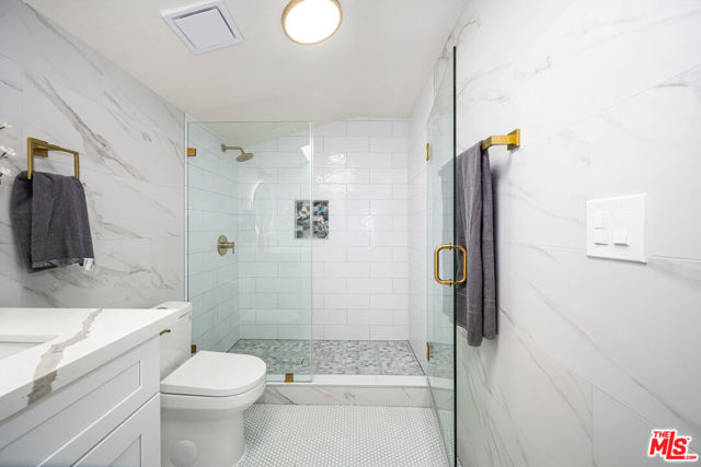 2733 Grand Summit Road, Torrance CA: https://media.crmls.org/mediaz/9f1e4bd8-aefd-41f1-831a-4a2ff85ca721.jpg