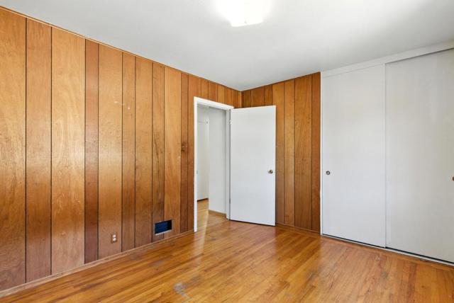 541 Diamond Avenue, South San Francisco CA: https://media.crmls.org/mediaz/9f1e5d3d-2133-4034-850c-a575ec68d808.jpg