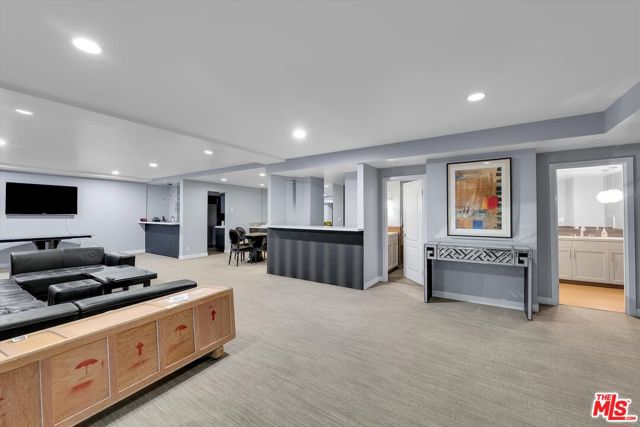 1155 N La Cienega Boulevard, West Hollywood CA: https://media.crmls.org/mediaz/9f1e93cd-baee-487a-970d-1c74562e6ce3.jpg