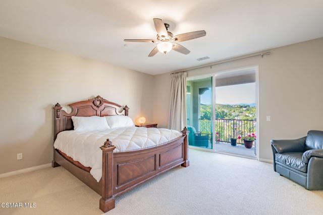 263 Morro Way, Simi Valley CA: https://media.crmls.org/mediaz/9f1e9d73-38fc-4d92-847a-8b7e881d8676.jpg