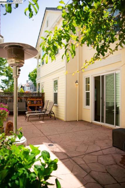 4719 Malayan, San Ramon CA: https://media.crmls.org/mediaz/9f1eb263-f92c-47df-a0d9-12c02e696735.jpg