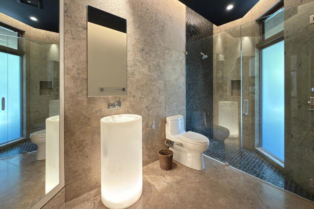 740 N Prescott Drive, Palm Springs CA: https://media.crmls.org/mediaz/9f1eb960-c29e-457a-8d46-388d162bd95d.jpg