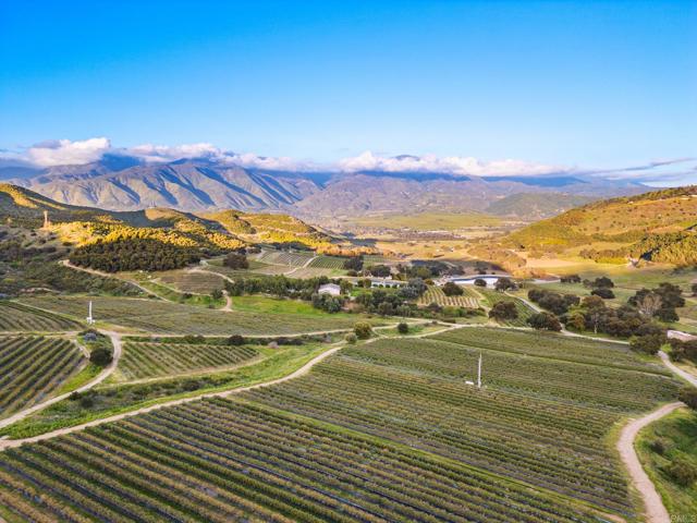 14224 Old Cole Grade Road, Pauma Valley CA: https://media.crmls.org/mediaz/9f1f4166-4b6e-472e-ae2d-a08844e38057.jpg