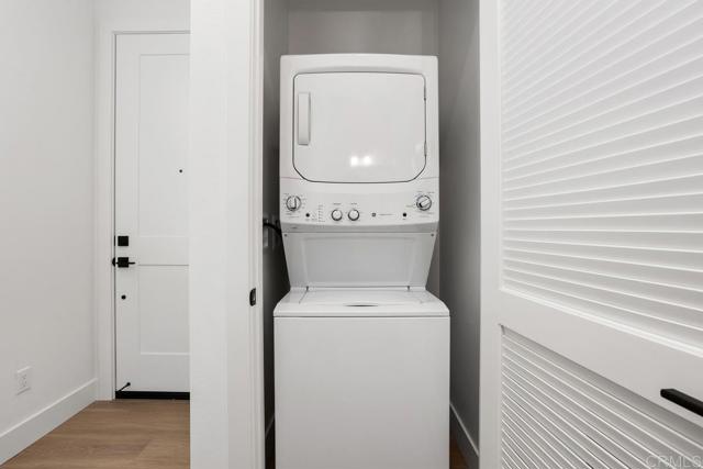 1212 Stonemark Place, Vista CA: https://media.crmls.org/mediaz/9f1fb5ba-b24a-4c52-965b-a0b7cef31271.jpg