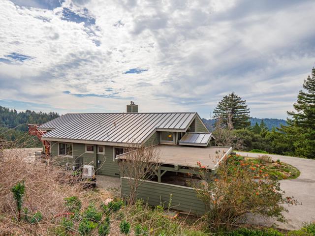 1584 Tindall Ranch Road, Corralitos CA: https://media.crmls.org/mediaz/9f1fde06-0224-40ca-b9d0-708a6ce14d18.jpg
