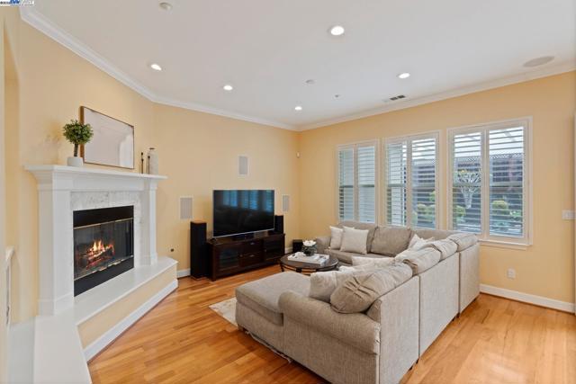 1646 Cascina Ct, Livermore CA: https://media.crmls.org/mediaz/9f2008b6-a8ea-43e8-b294-812ef0c12ce8.jpg