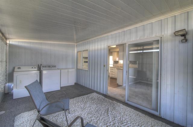 211 N Citrus Avenue, Escondido CA: https://media.crmls.org/mediaz/9f2173b5-7bb0-4d43-9731-50e217ddc815.jpg