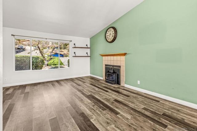 16579 Daza Dr, Ramona CA: https://media.crmls.org/mediaz/9f230491-8753-43ac-bf56-fede1465ce61.jpg