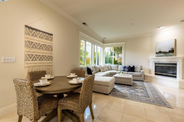 2522 Wood Hollow Dr, Livermore CA: https://media.crmls.org/mediaz/9f233f1c-6ae3-449a-b1e7-170a0724656f.jpg