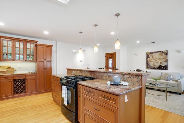 Image 7 of 36 For 3272 Colgate Avenue
