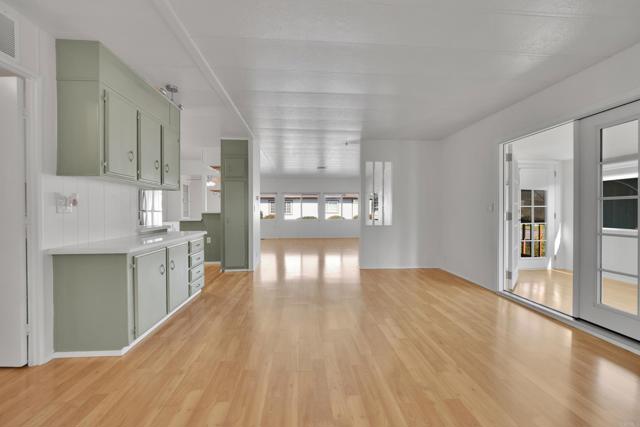 Detail Gallery Image 5 of 44 For 9255 N Magnolia Ave #SPC 46,  Santee,  CA 92071 - 2 Beds | 2 Baths