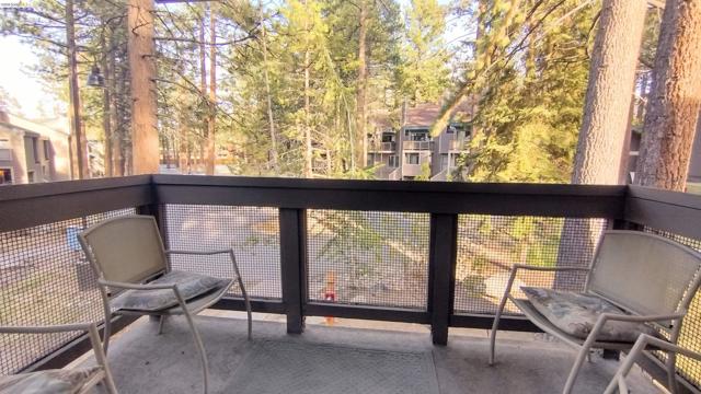 3535 Lake Tahoe Blvd, South Lake Tahoe CA: https://media.crmls.org/mediaz/9f24e60d-2a17-48ab-a6d1-65f8e53bc850.jpg