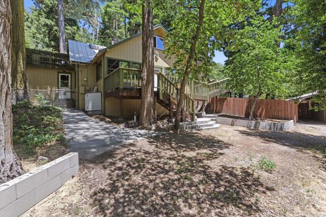 Detail Gallery Image 2 of 38 For 1148 Saturn Way, Crestline,  CA 92325 - 3 Beds | 2 Baths